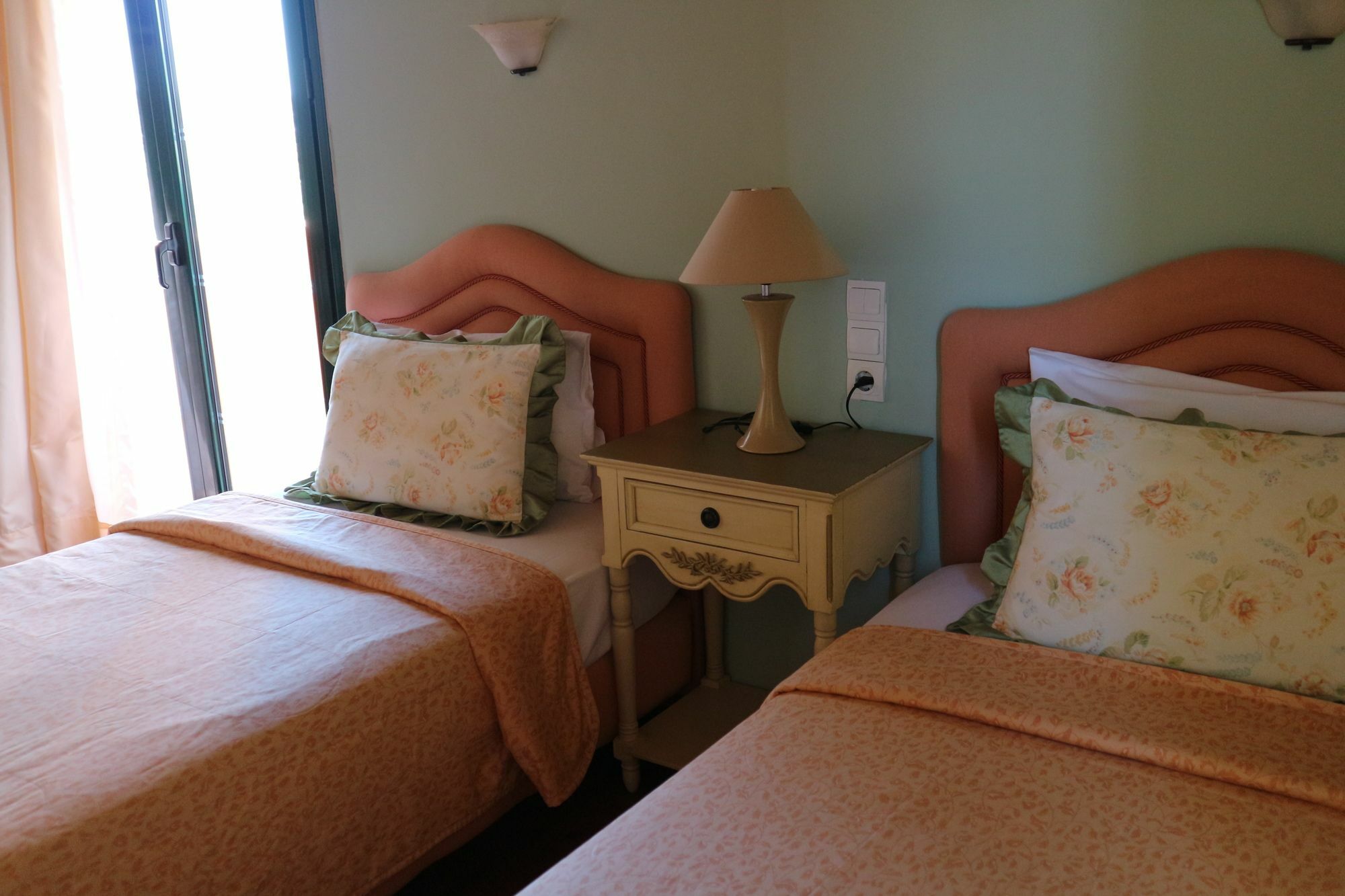 Orsalia Luxury Suites Platanés Eksteriør billede