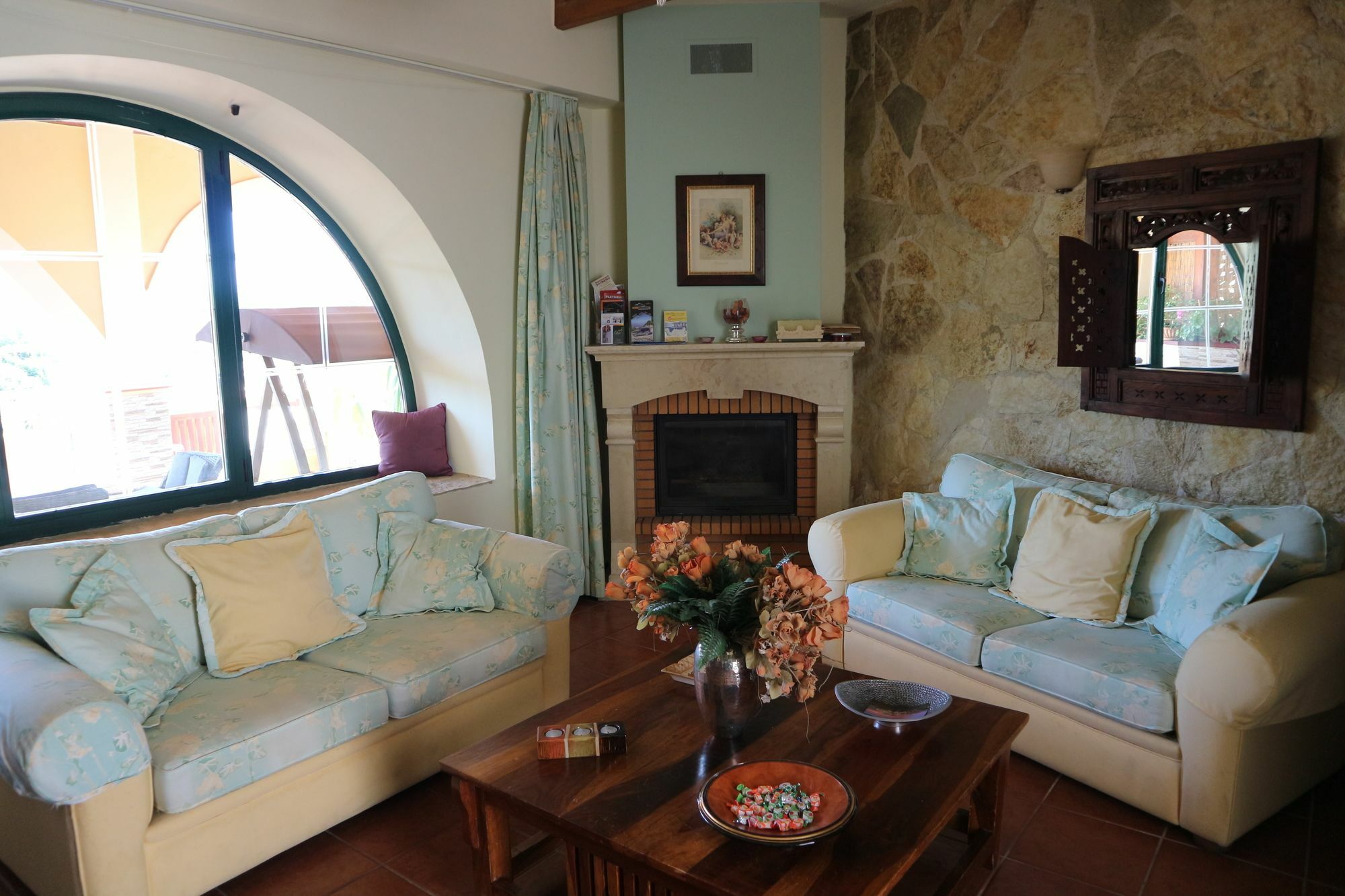 Orsalia Luxury Suites Platanés Eksteriør billede